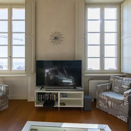 Attico Vista Mare E Posto Auto Apartment *